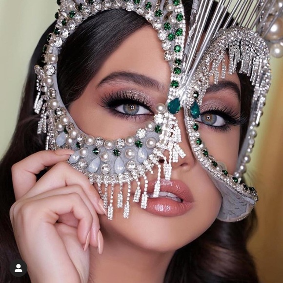 Too Faced Pretty Rich Eyeshadow Palette - Picture 8 of 16